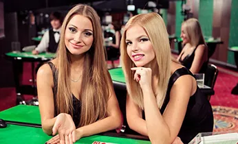 Đội ngũ lãnh đạo v8bet